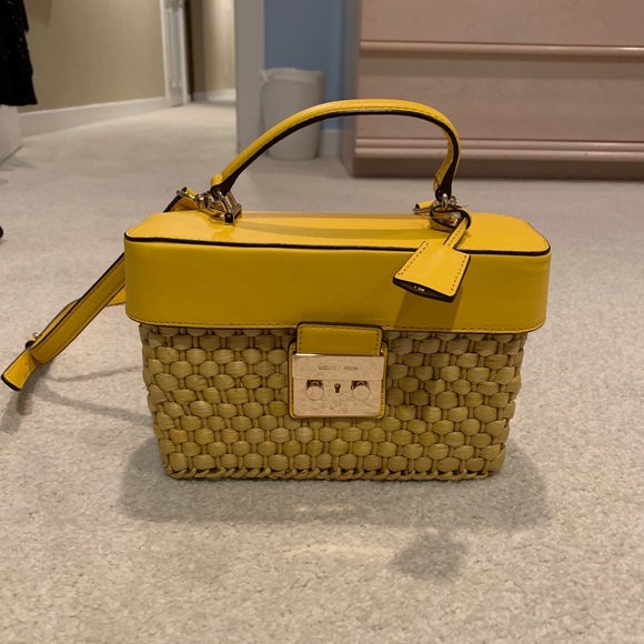 michael kors basket bag